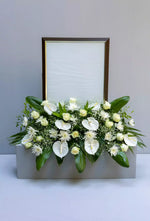 Load image into Gallery viewer, Memorial photo centerpiece