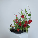 Load image into Gallery viewer, Leaning In Flower Pot