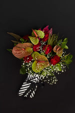 Load image into Gallery viewer, Red Roses and Green Hearts Hand Bouquet
