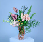 Load image into Gallery viewer, Elegance Flower Vase