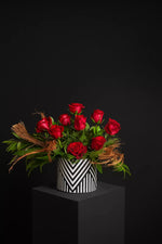 Load image into Gallery viewer, Love Nest Flower Vase